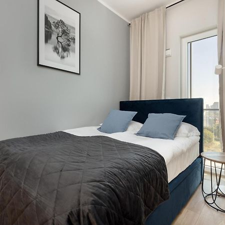 Business Center Apartments Warsaw Wola By Noclegi Renters Eksteriør bilde