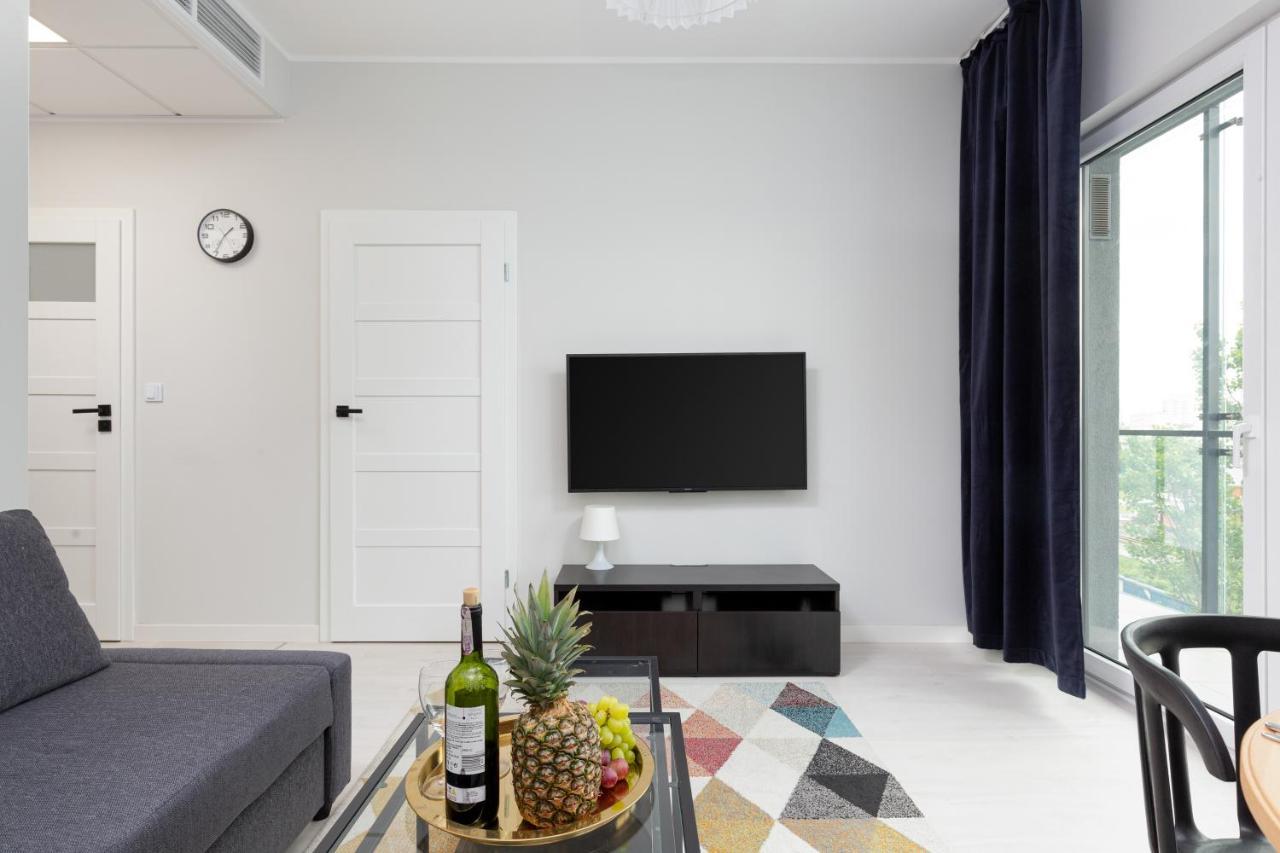Business Center Apartments Warsaw Wola By Noclegi Renters Eksteriør bilde