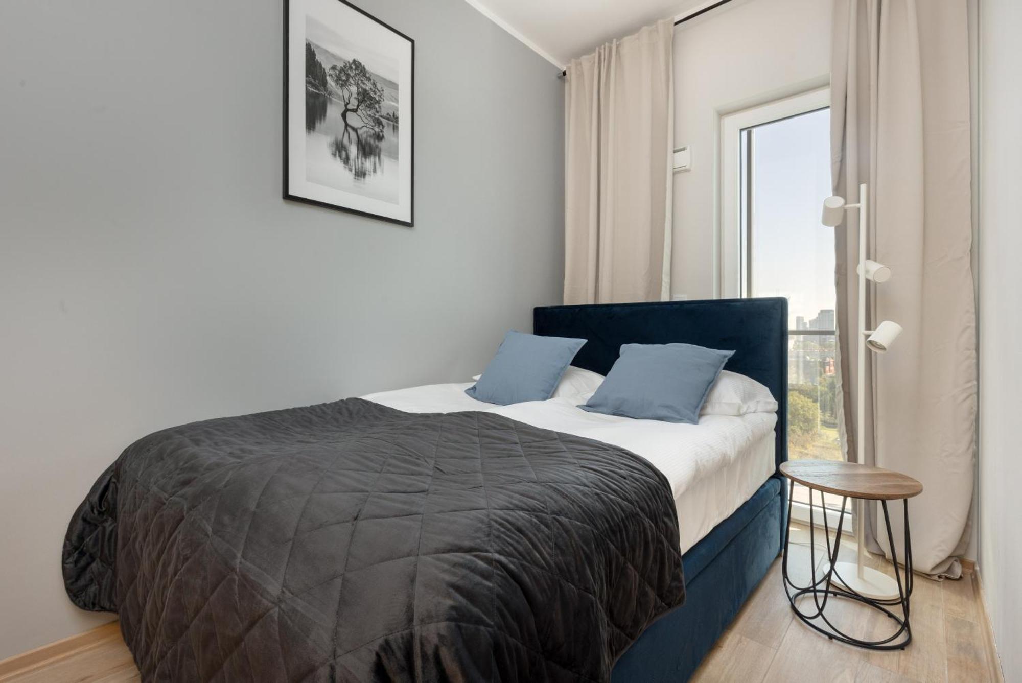 Business Center Apartments Warsaw Wola By Noclegi Renters Eksteriør bilde
