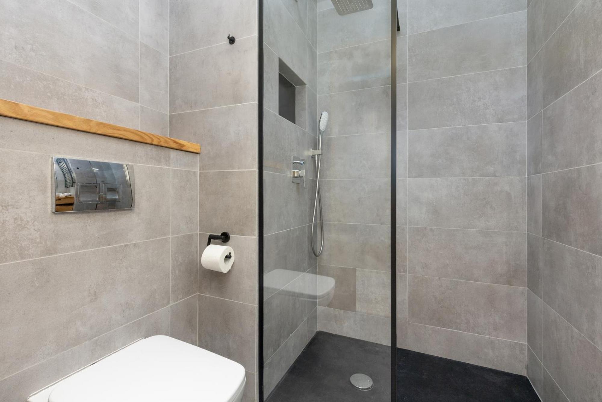 Business Center Apartments Warsaw Wola By Noclegi Renters Eksteriør bilde