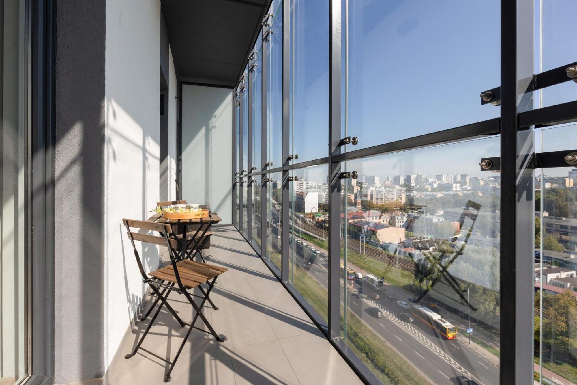 Business Center Apartments Warsaw Wola By Noclegi Renters Eksteriør bilde